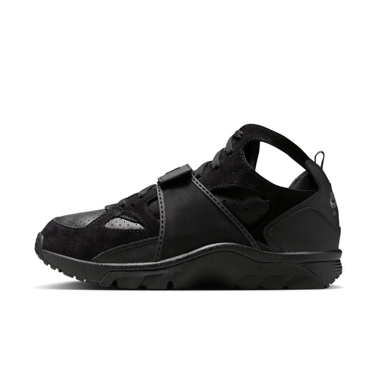 (HOLDS) Men's Nike Air Trainer Huarache - "Black"